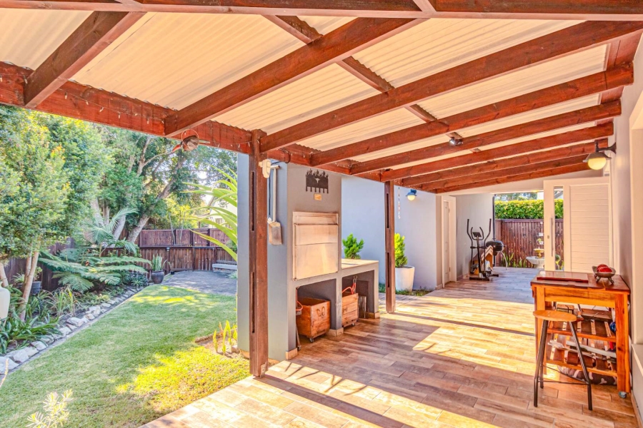 3 Bedroom Property for Sale in Brenton On Lake Western Cape